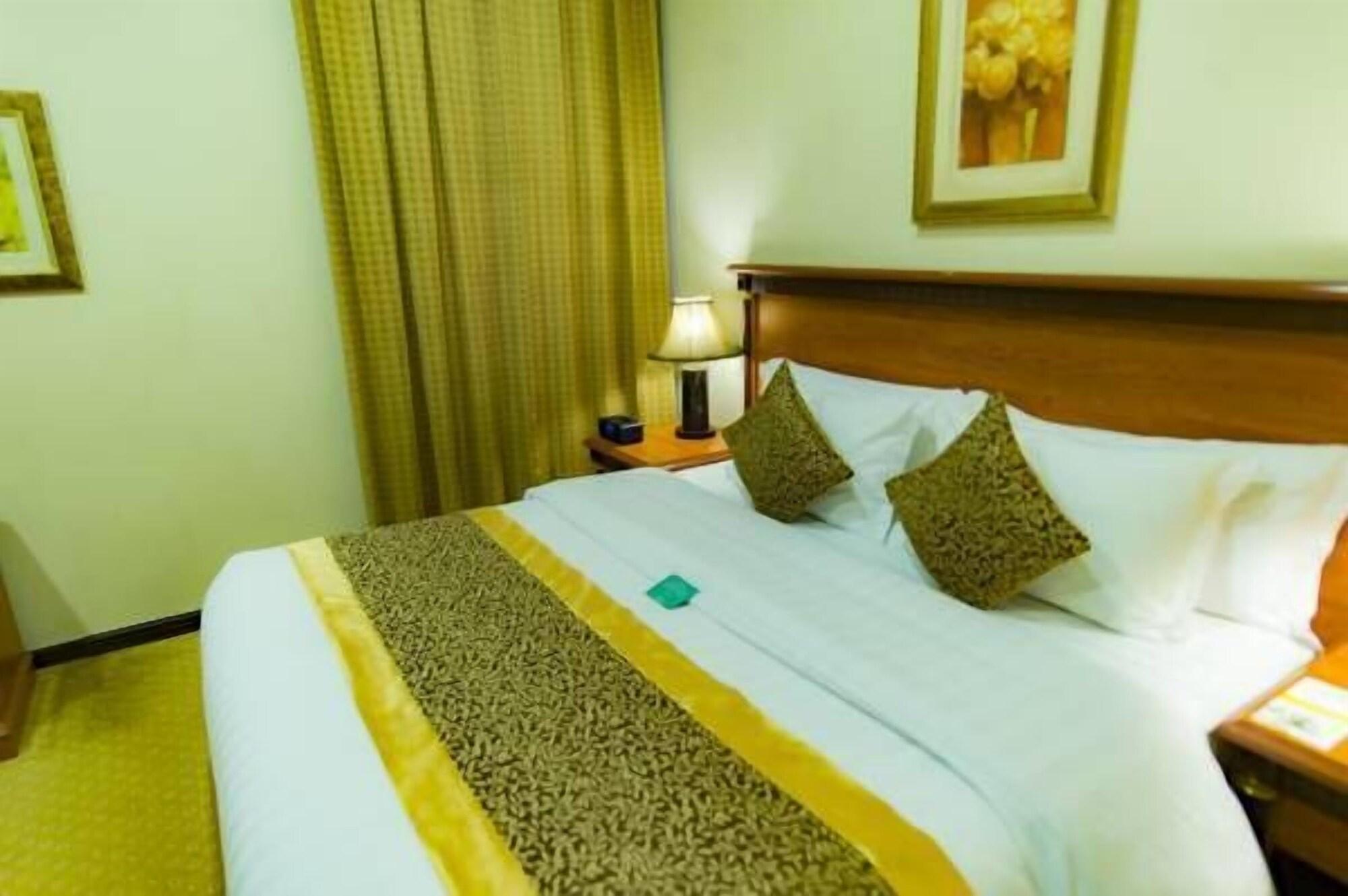 Boudl Al-Morouj Aparthotel Riyadh Bagian luar foto