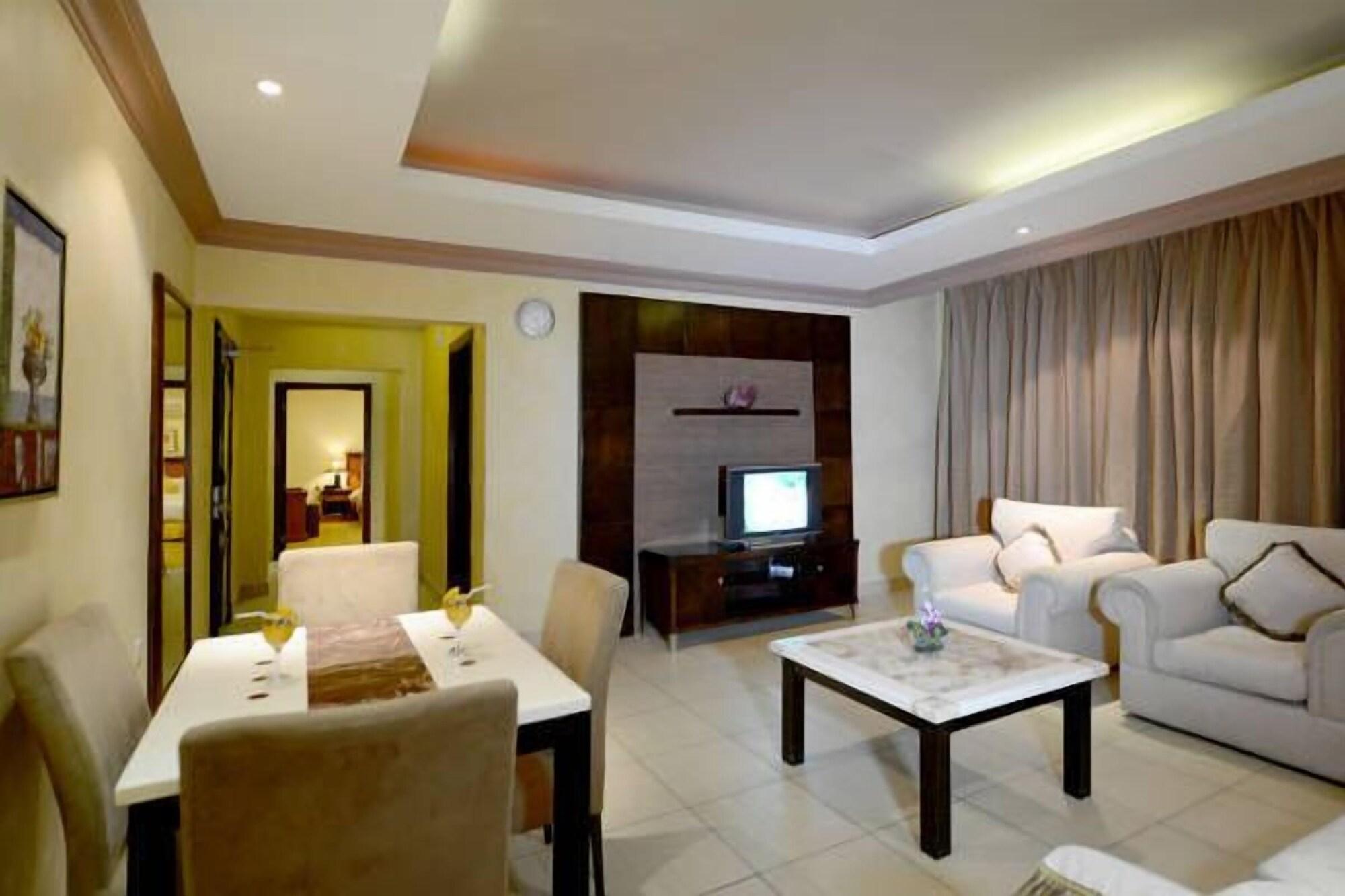 Boudl Al-Morouj Aparthotel Riyadh Bagian luar foto