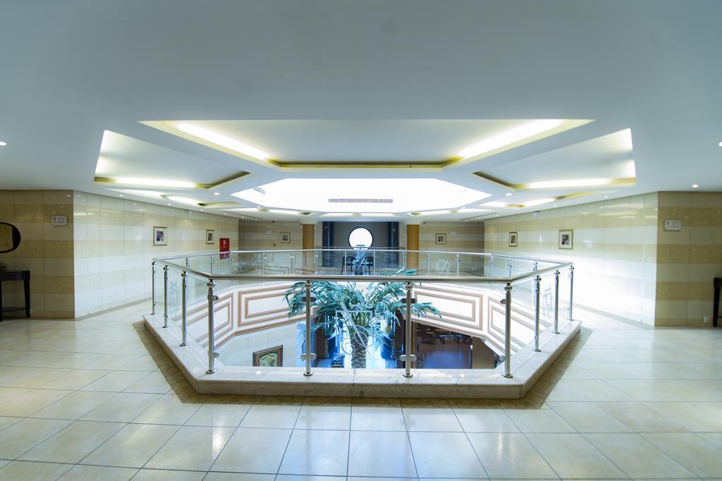 Boudl Al-Morouj Aparthotel Riyadh Bagian luar foto