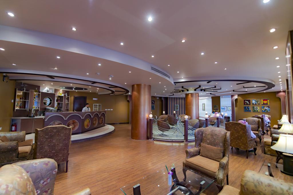 Boudl Al-Morouj Aparthotel Riyadh Bagian luar foto