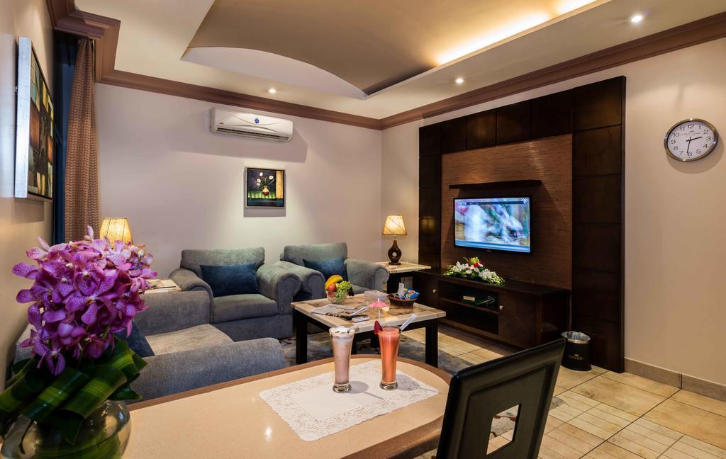 Boudl Al-Morouj Aparthotel Riyadh Bagian luar foto