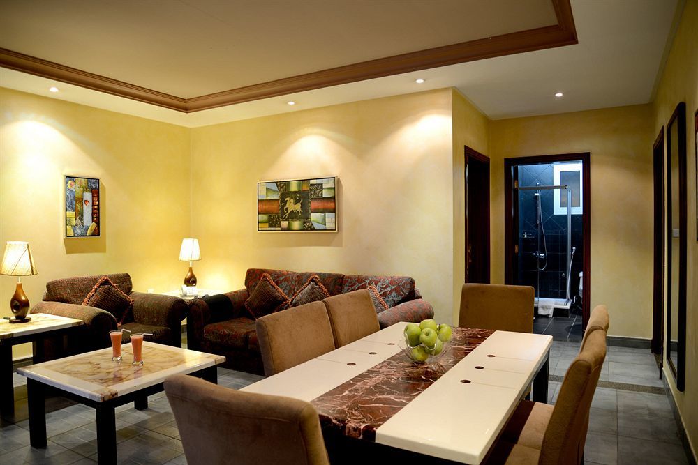 Boudl Al-Morouj Aparthotel Riyadh Bagian luar foto