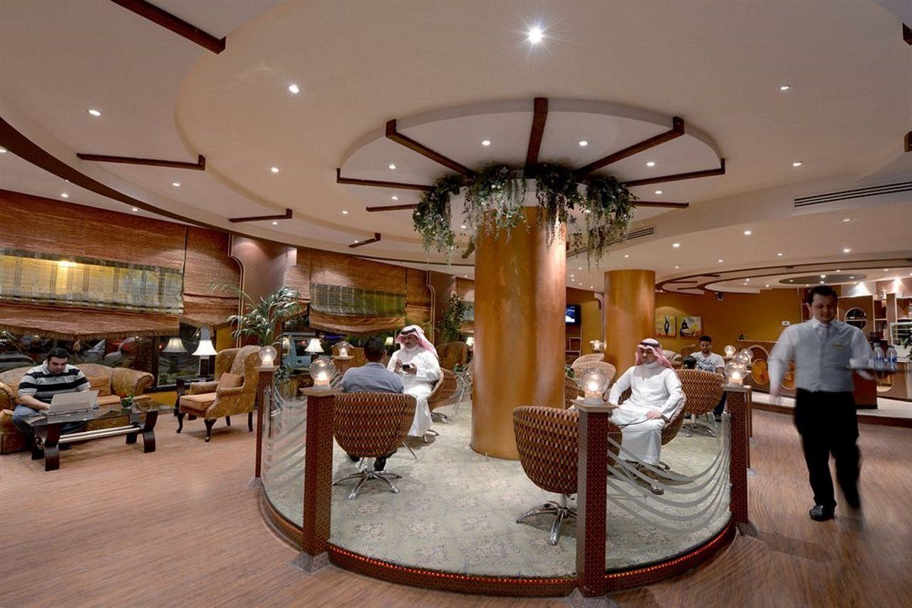 Boudl Al-Morouj Aparthotel Riyadh Bagian luar foto