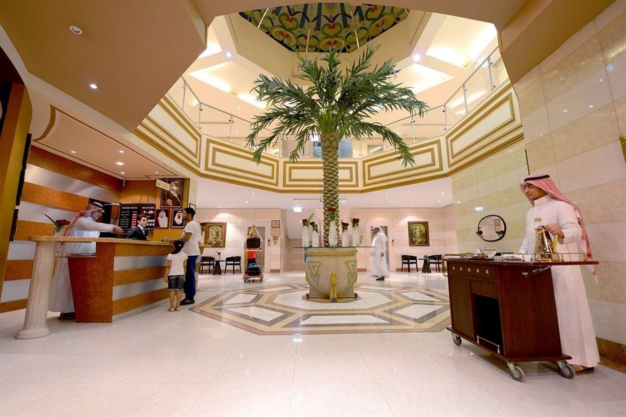Boudl Al-Morouj Aparthotel Riyadh Bagian luar foto